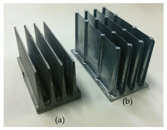 Figure 29. Photograph and size comparison with the commercial heat sink: (a) commercial heat sink and (b) type F heat sink of this study.