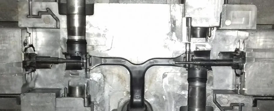 Figure 3 - View of the mold where the core pins were assembled for industrial tests